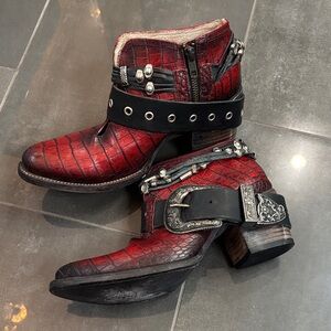 Free bird Red and Black Western Boots